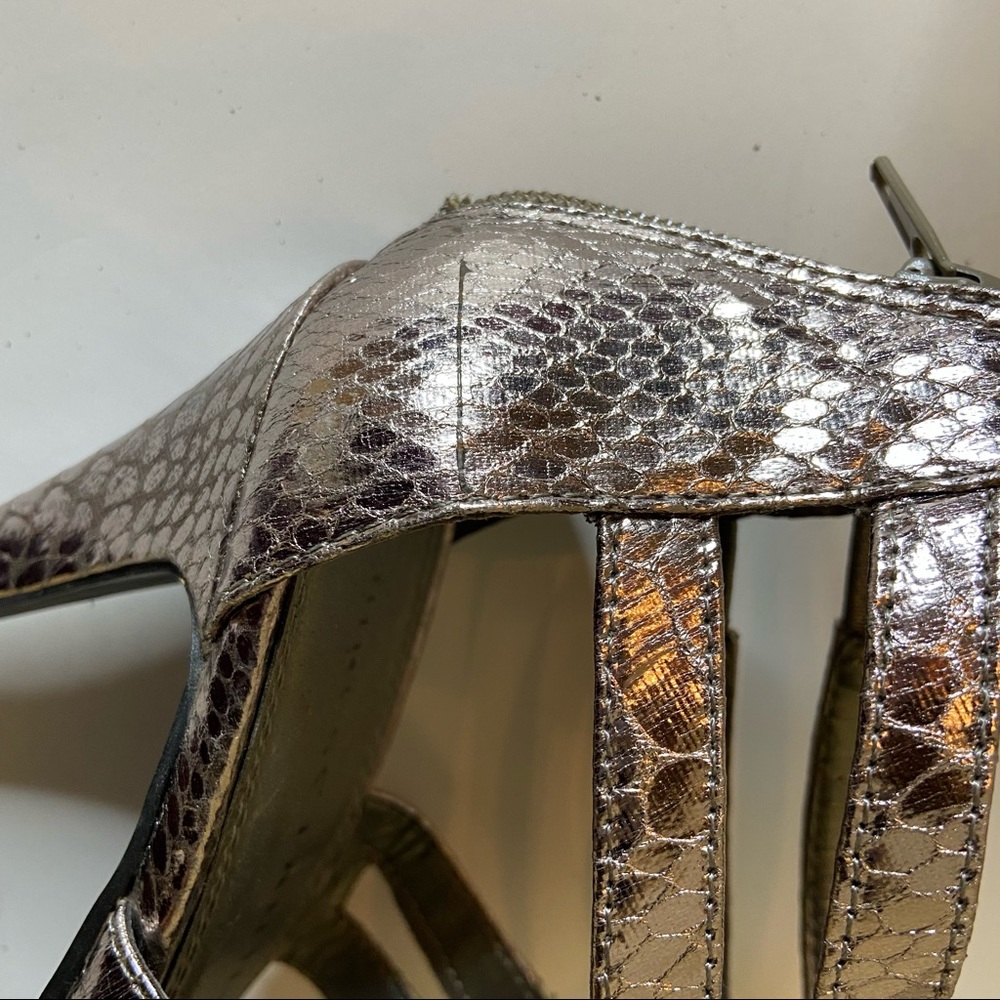 Metallic Heels Snake Skin Print Size 9 - Picture 9 of 10